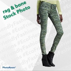 rag & bone/JEAN Skinny Camo-Print Jeans